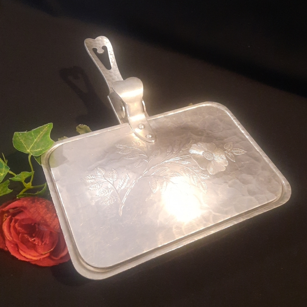 Vtg Continental Silver Silent Butler Hammered Aluminum Flip Top Crumb Catcher